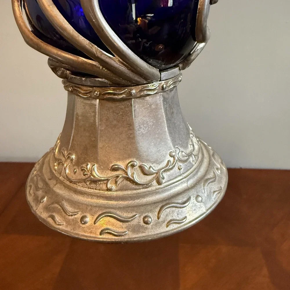 Vtg Cobalt Blue Glass Cased Vine Scroll Metal Pillar Candle Holder Set 2‎ Read